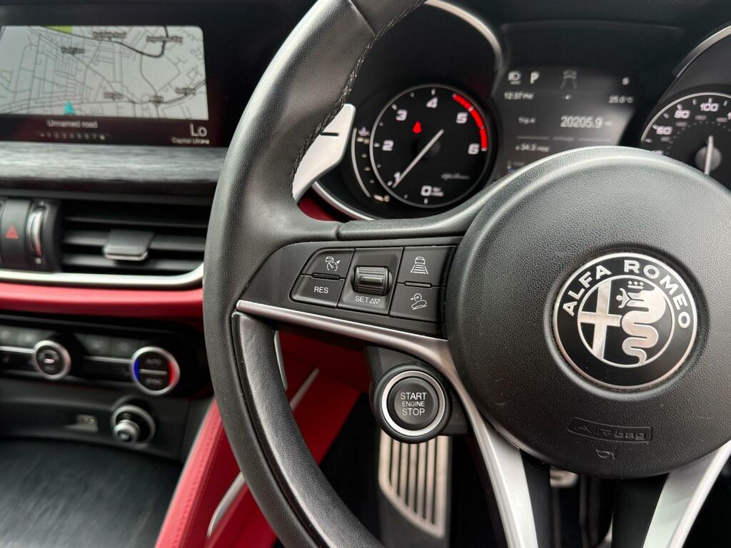 Alfa Romeo Stelvio  Black #20