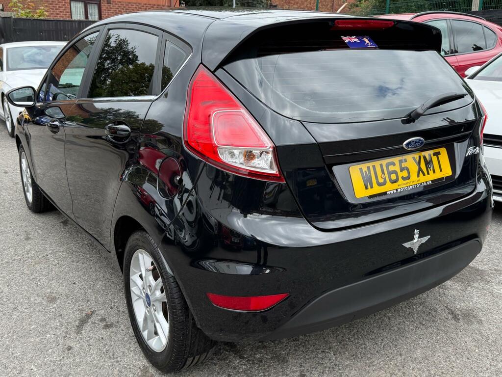 Ford Fiesta Zetec Black #4