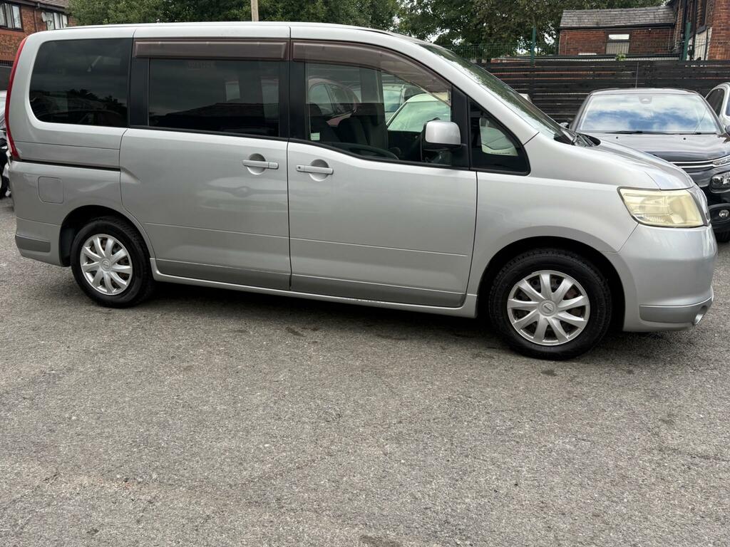 Nissan Serena White #9