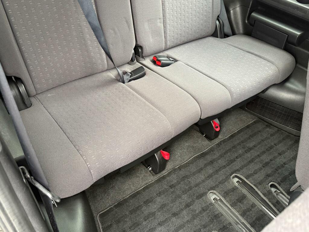 Nissan Serena White #35