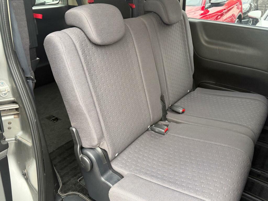 Nissan Serena White #31