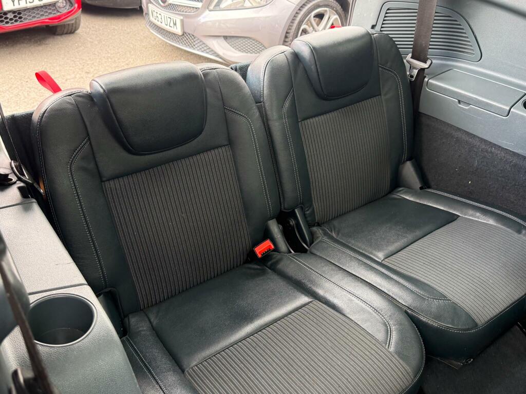 Ford Grand C-Max 2.0 Titanium Tdci 138 Bhp White #35
