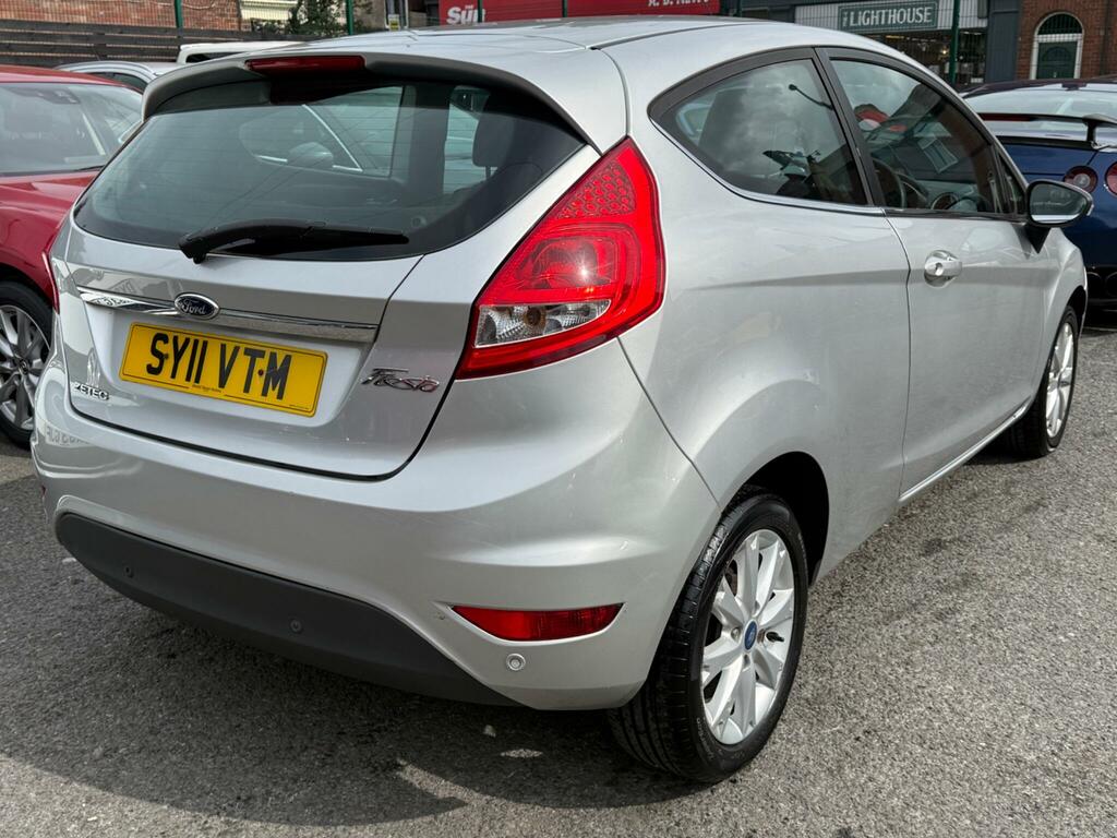 Ford Fiesta Zetec Silver #3