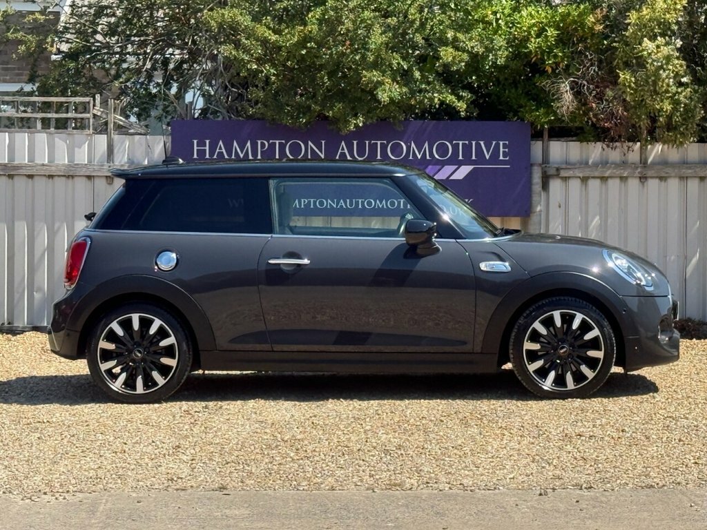 Mini Hatch 2L Cooper S Exclusive VU69XAZ Grey #4
