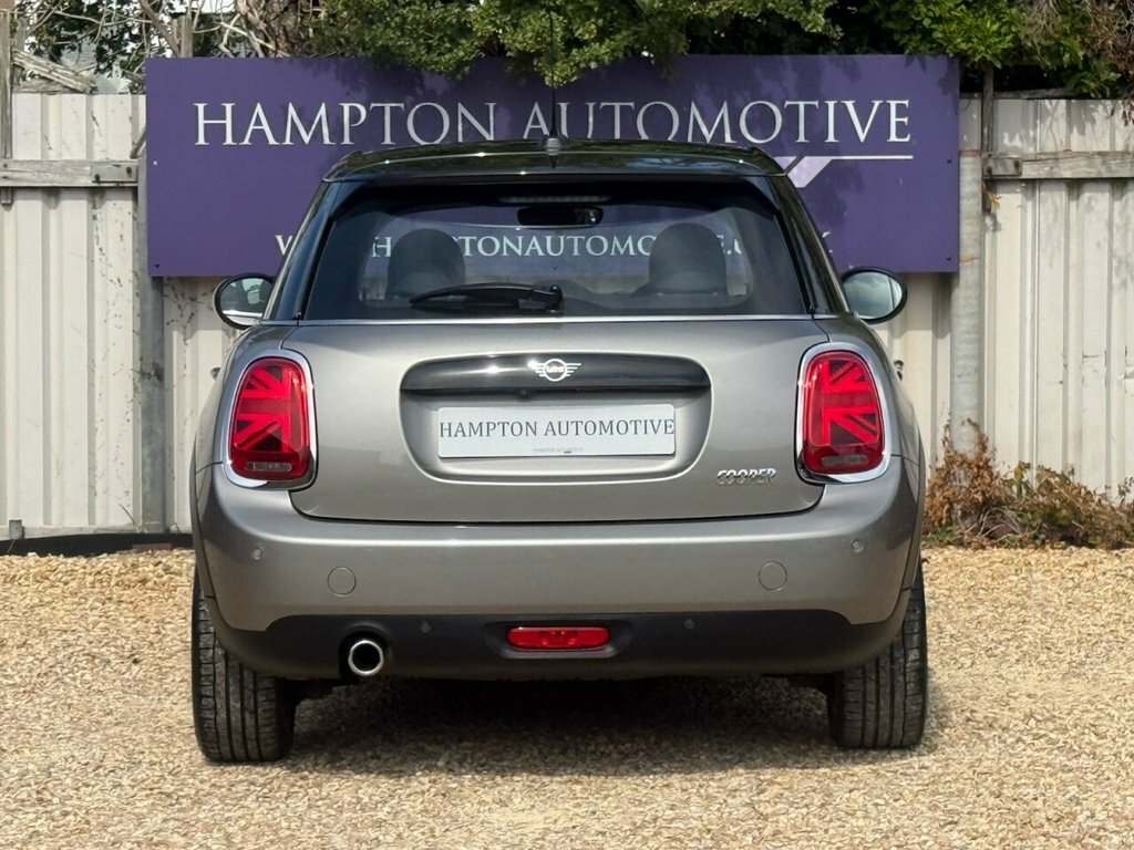Mini Hatch 1.5L Cooper Classic WF19ZYU Silver #6