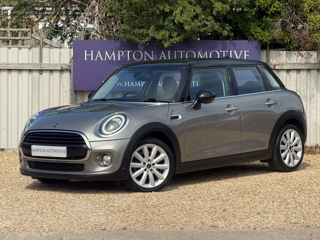 Mini Hatch 1.5L Cooper Classic Silver