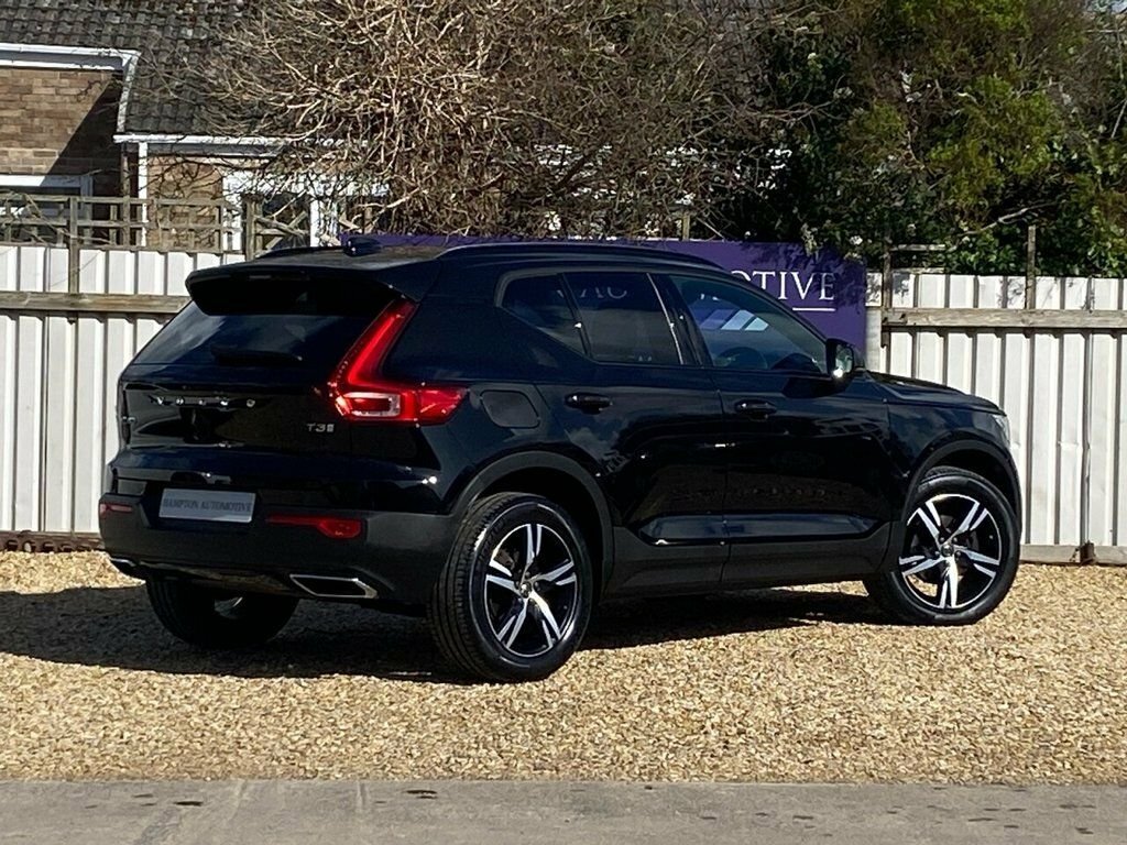 Volvo XC40 1.5L R-design Black #2
