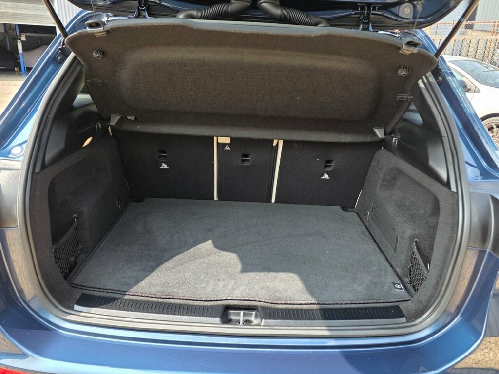 Mercedes-Benz B Class Amg Line Edition Blue #12