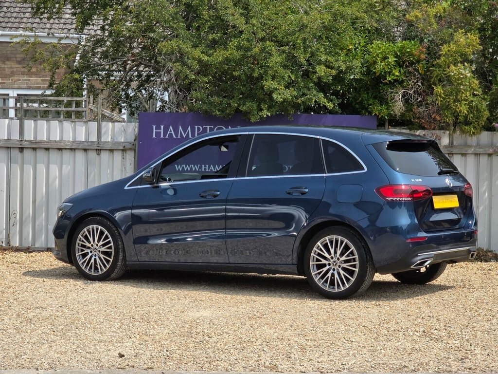 Mercedes-Benz B Class Amg Line Edition Blue #10