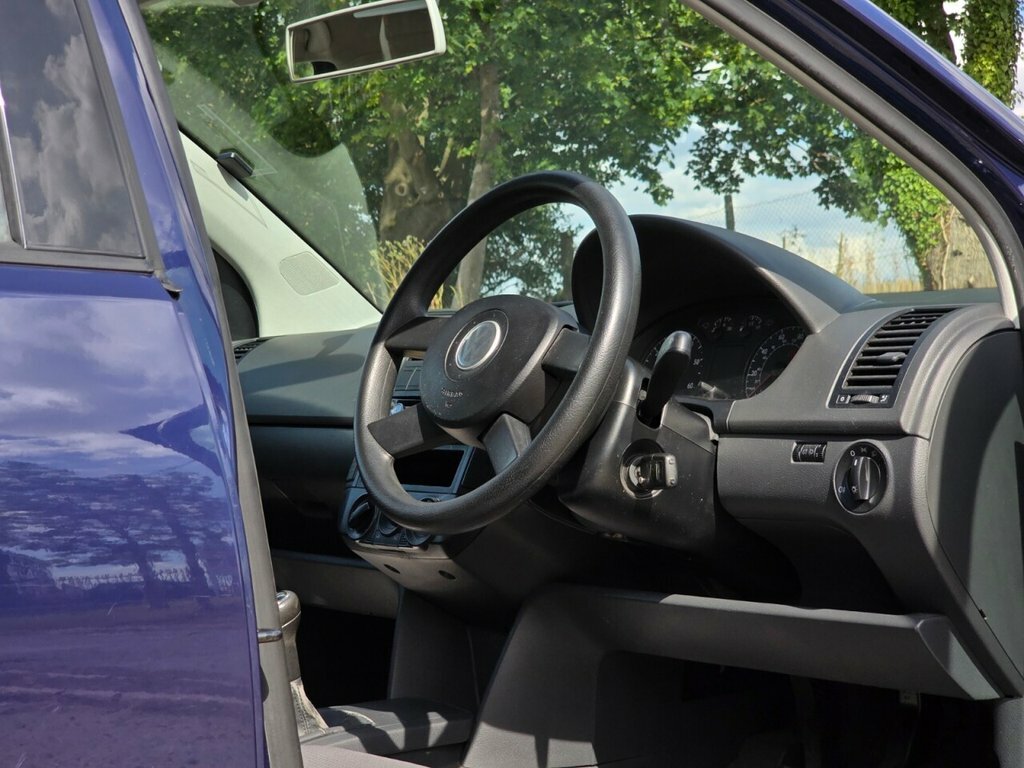 Volkswagen Polo 1.4 Twist Red #11