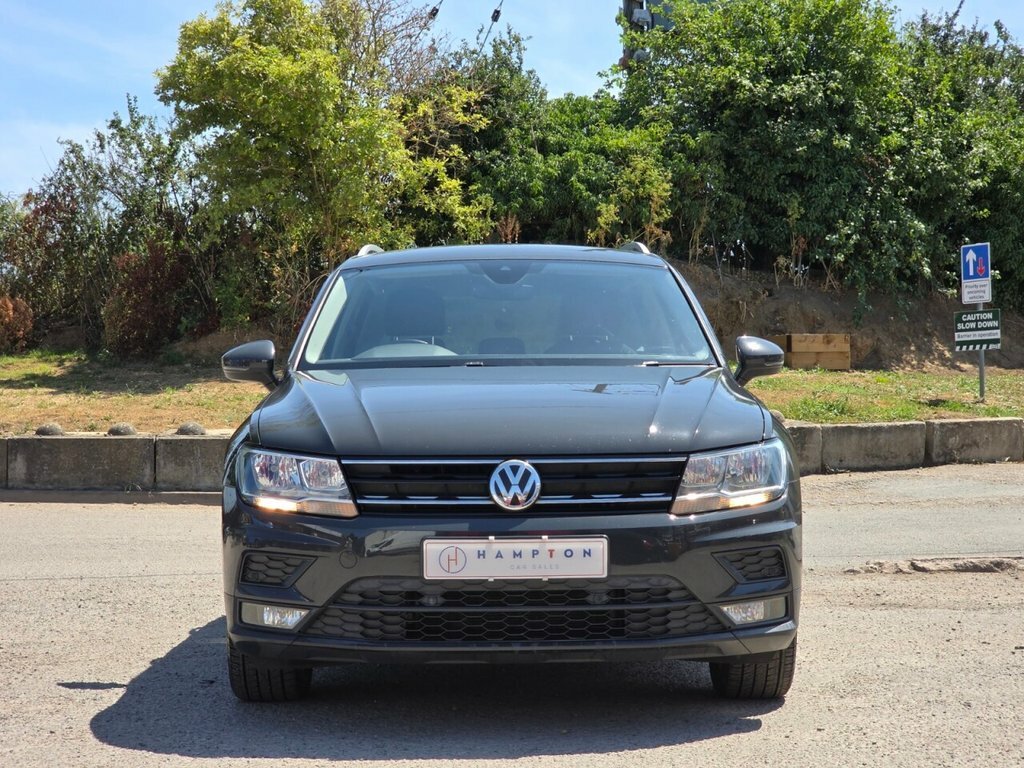 Volkswagen Tiguan Suv BX18VLD Grey #3