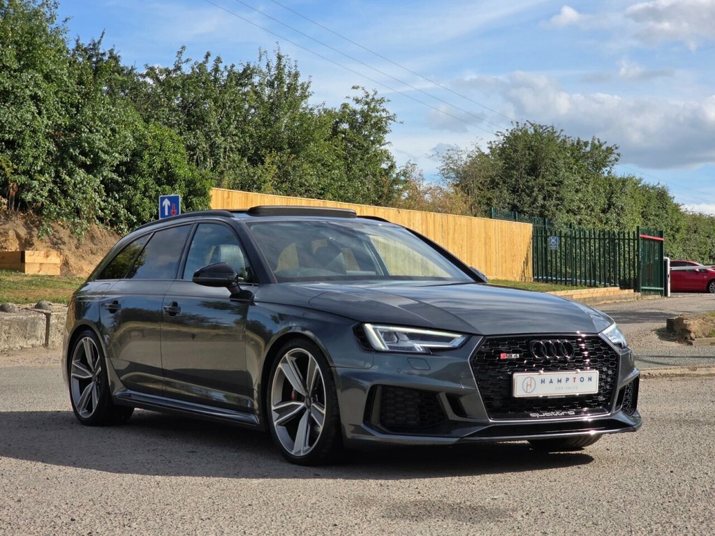 Audi RS4 Avant Estate Grey