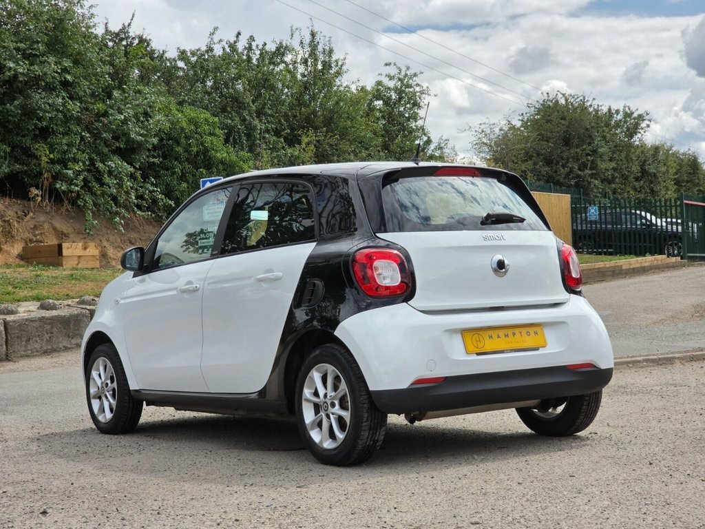 Smart Forfour Hatchback KO66VGR White #6