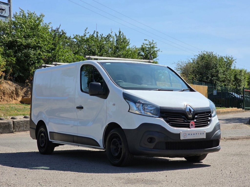 Renault Trafic Mpv White