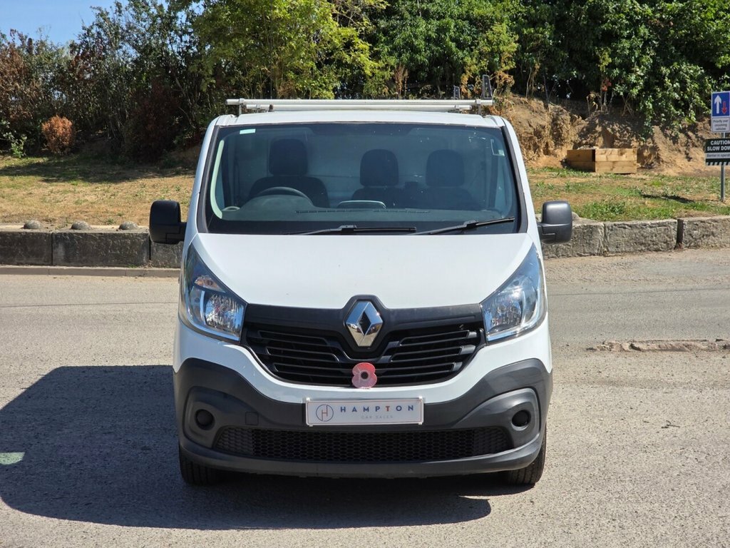 Renault Trafic Mpv White #3
