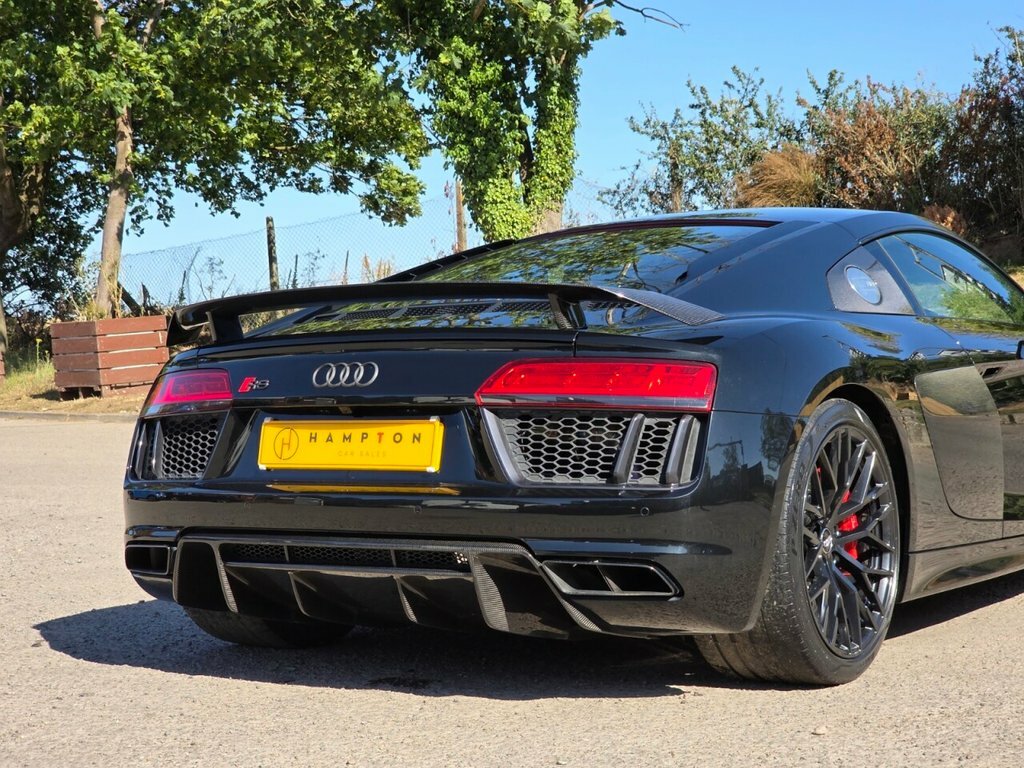 Audi R8 5.2 Fsi V10 Spyder S Tronic Quattro Euro 6 Ss 2 Grey #47