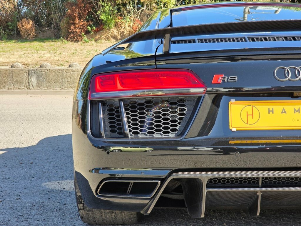 Audi R8 5.2 Fsi V10 Spyder S Tronic Quattro Euro 6 Ss 2 Grey #45