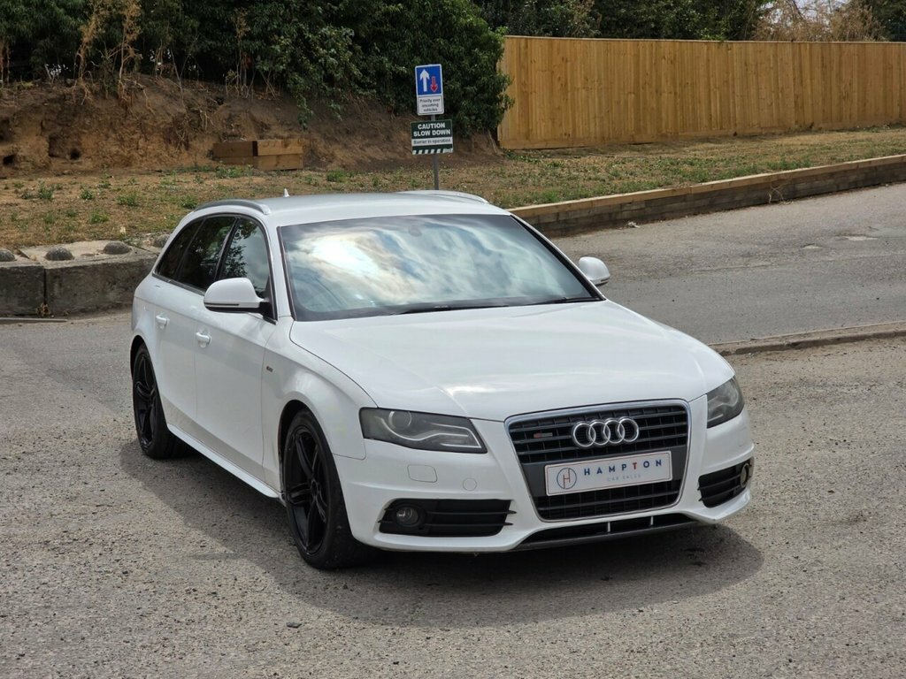 Audi A4 Avant 2L Executive S Line DE09UNY White #2