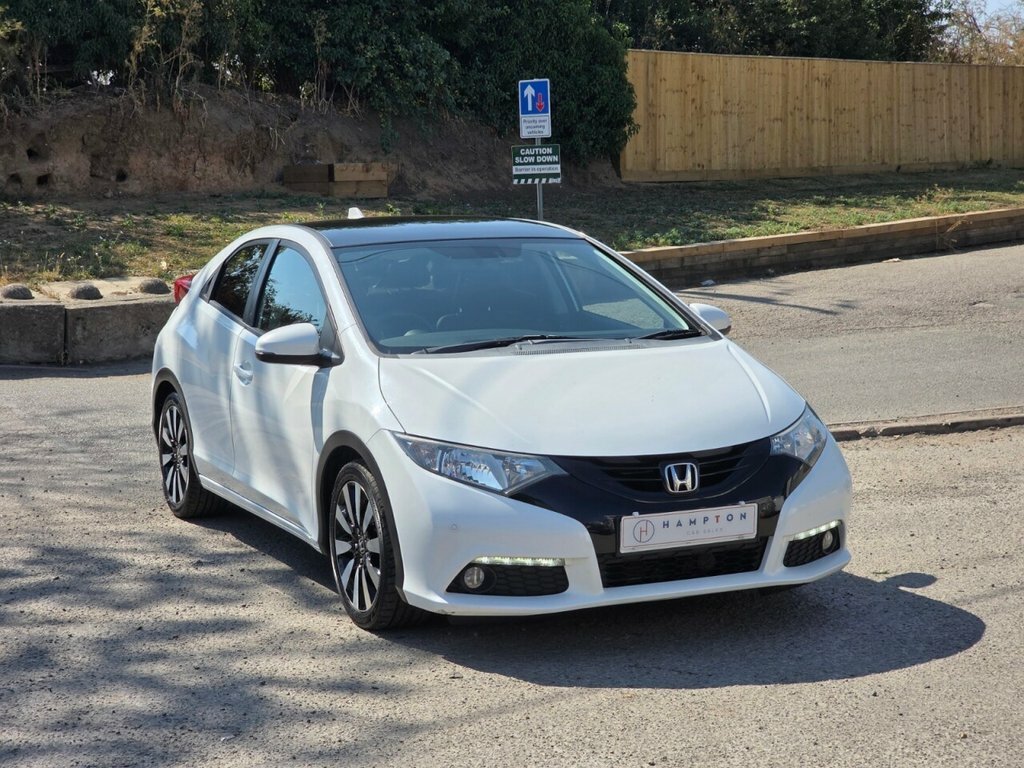 Honda Civic Hatchback SB14FZP White #2