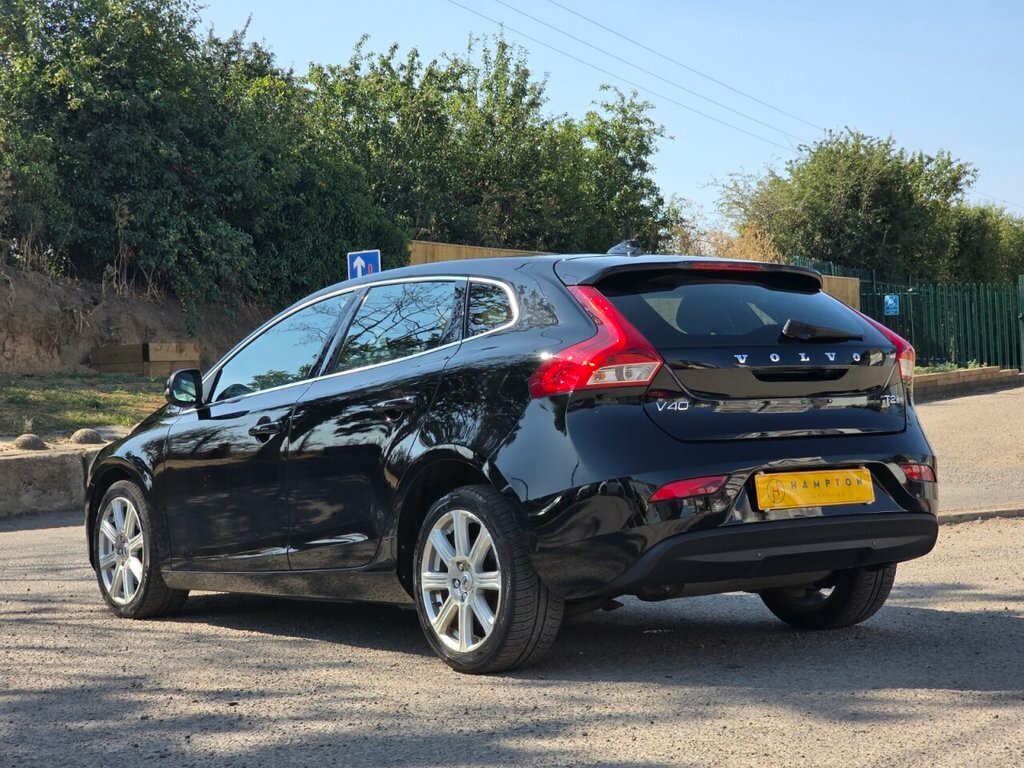 Volvo V40 Hatchback SV68FGC Black #6