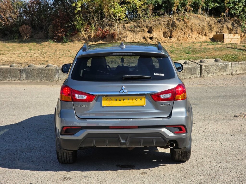 Mitsubishi ASX Asx Dynamic White #9
