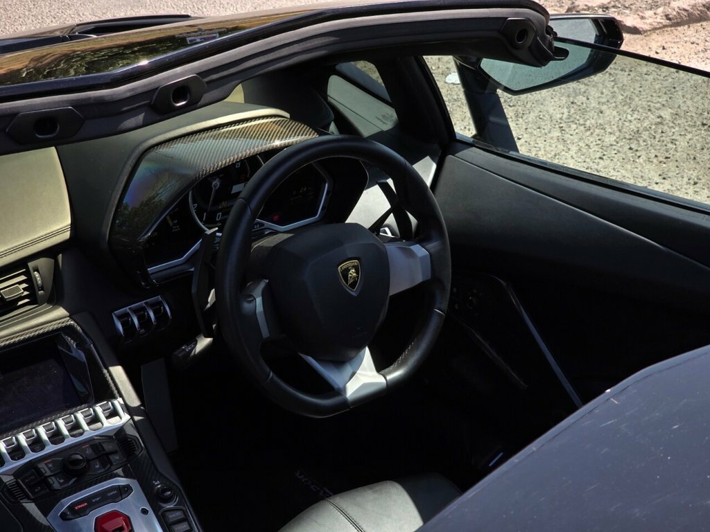 Lamborghini Aventador Lp 700-4 Pirelli #17