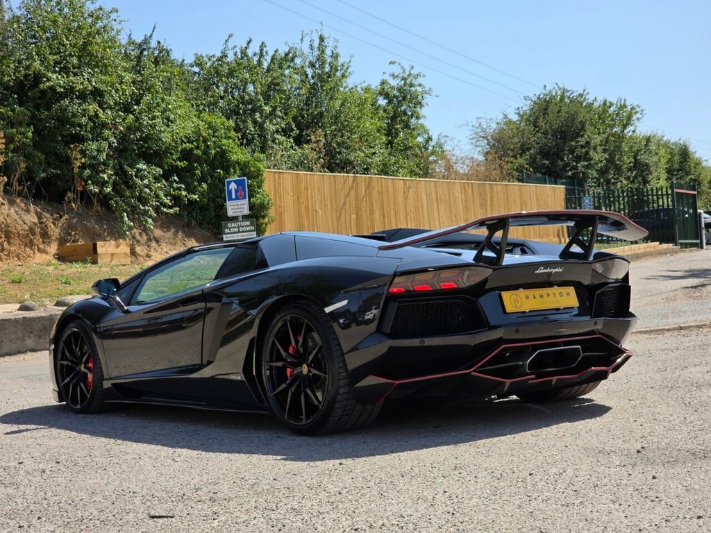Lamborghini Aventador Lp 700-4 Pirelli #8