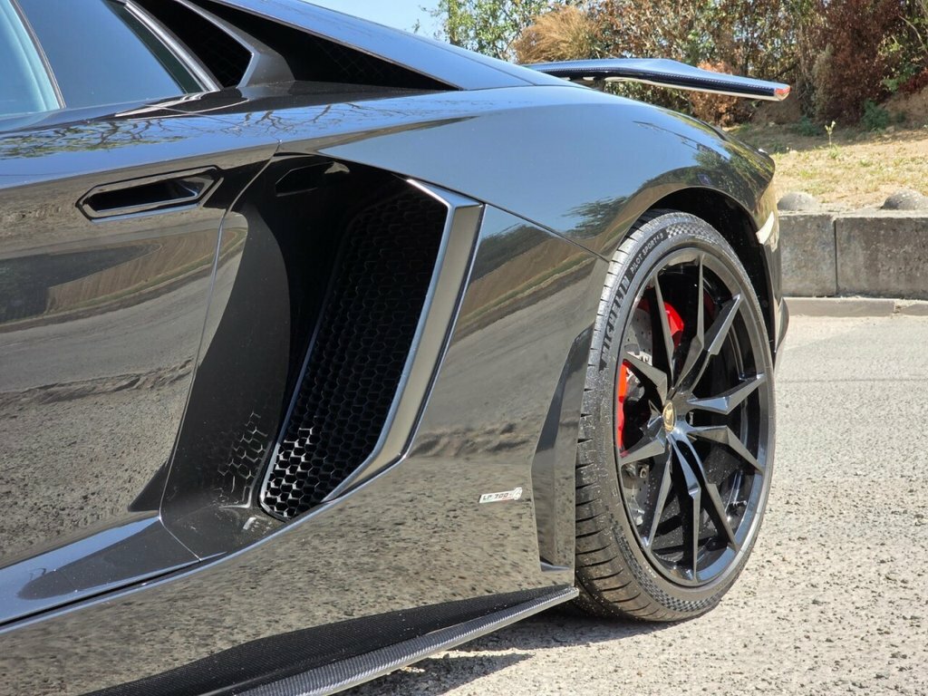 Lamborghini Aventador Lp 700-4 Pirelli #42