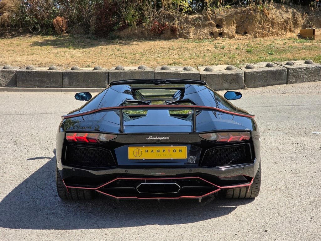 Lamborghini Aventador Lp 700-4 Pirelli #11