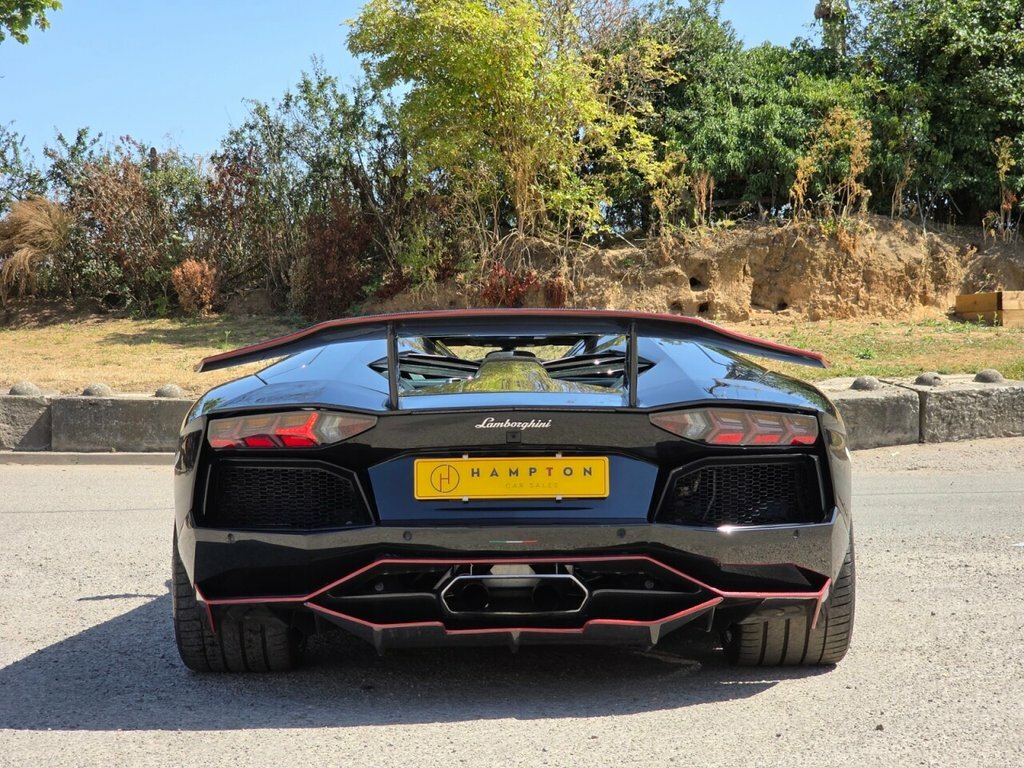 Lamborghini Aventador Lp 700-4 Pirelli #10
