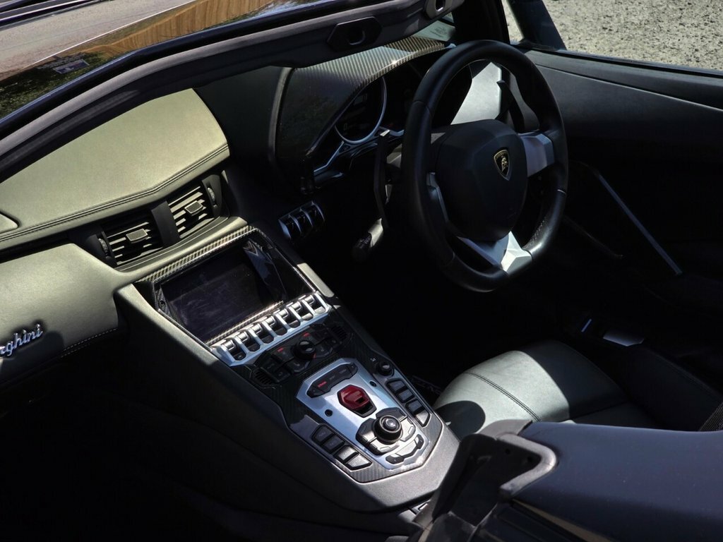 Lamborghini Aventador Lp 700-4 Pirelli #19