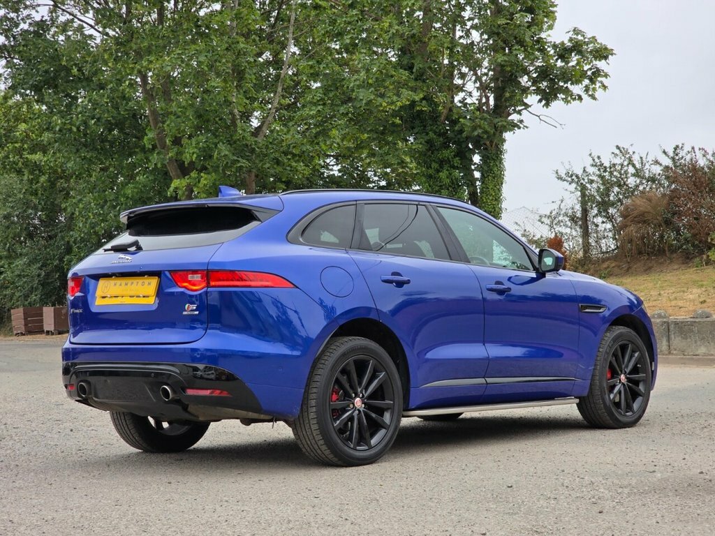 Jaguar F-Pace White #9