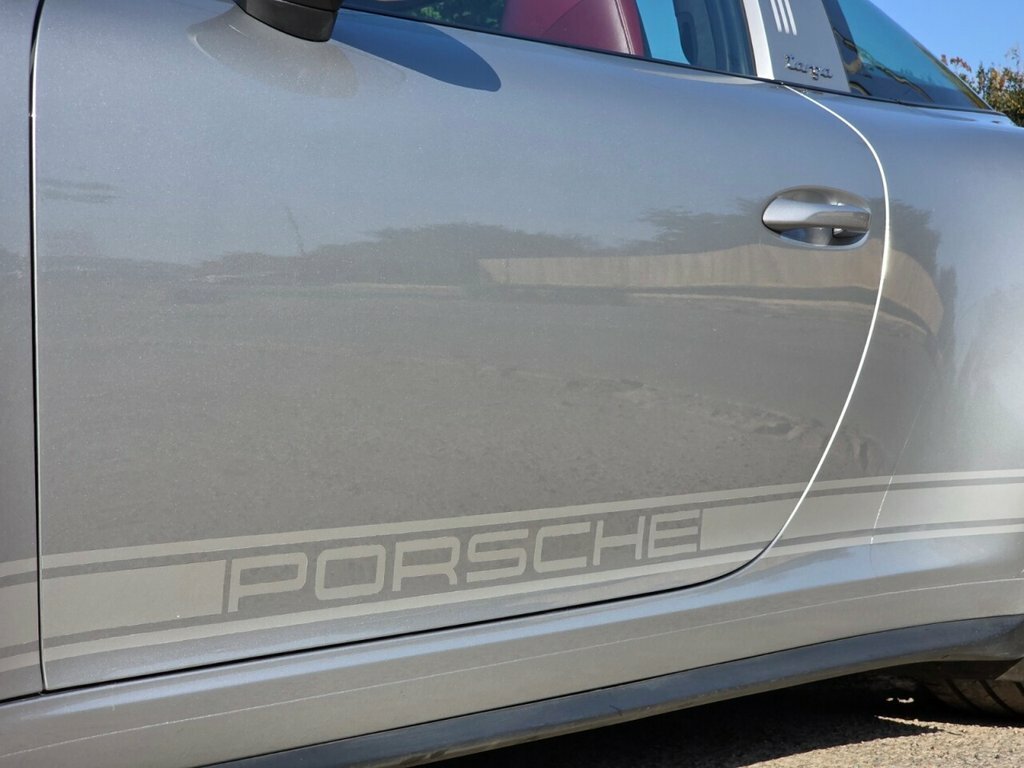 Porsche 911 2dr Pdk Silver #59
