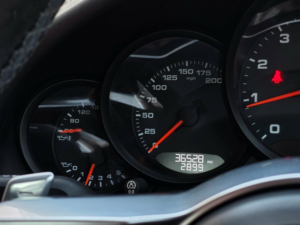 Porsche 911 2dr Pdk Silver #30