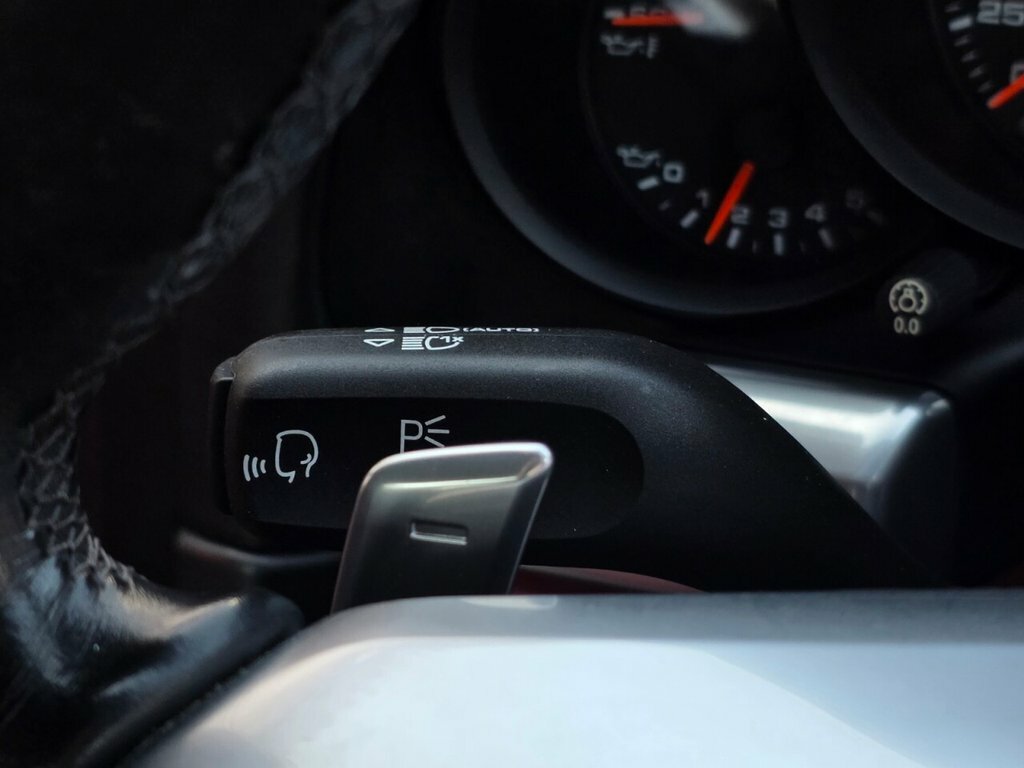 Porsche 911 2dr Pdk Silver #27