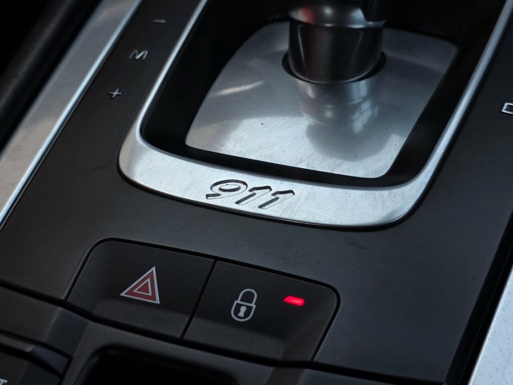 Porsche 911 2dr Pdk Silver #38