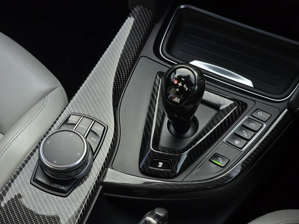 BMW M3 M3 Saloon Competition Package Black #24