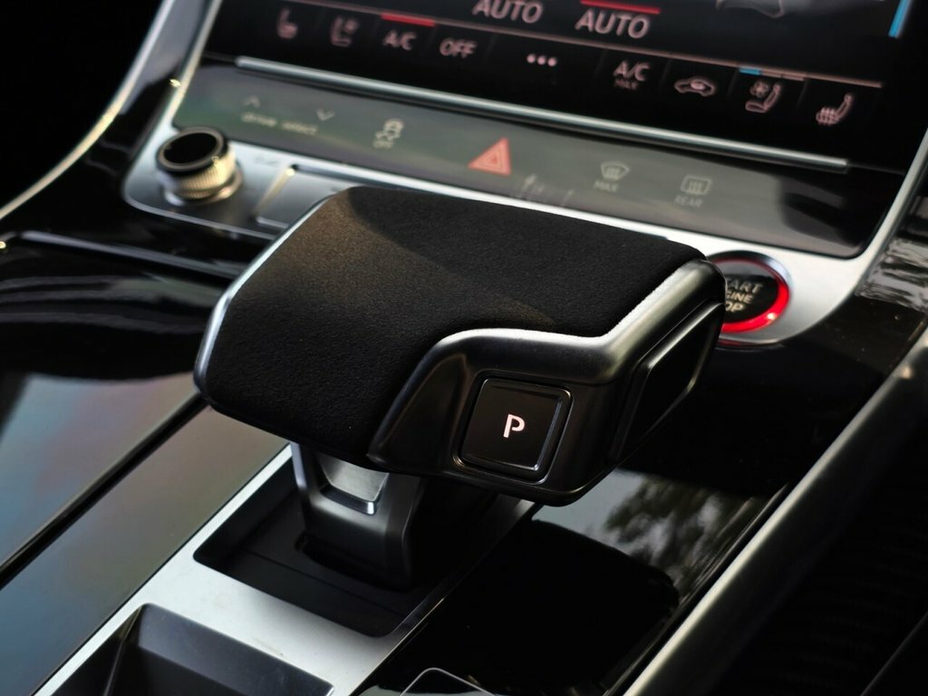 Audi RSQ8 Rs Tfsi Quattro Black #44