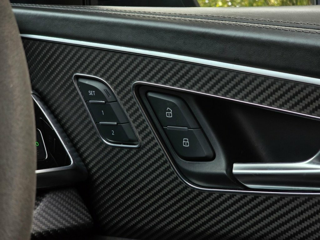 Audi RSQ8 Rs Tfsi Quattro Black #37
