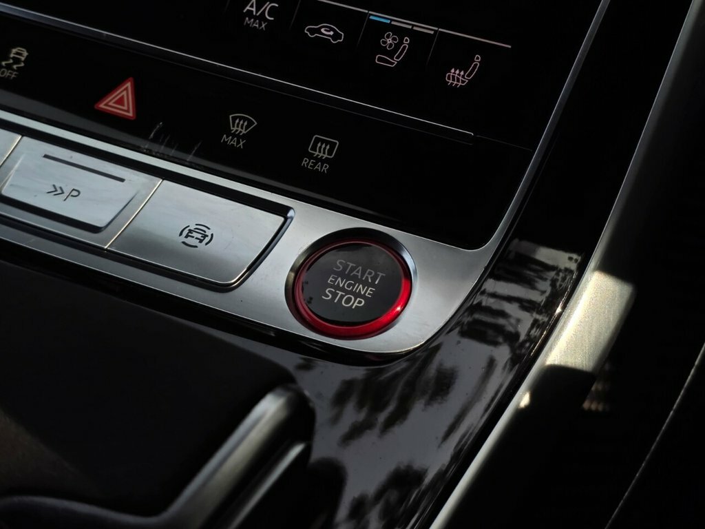 Audi RSQ8 Rs Tfsi Quattro Black #40