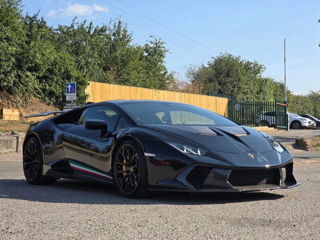 Lamborghini Huracan Coupe Black