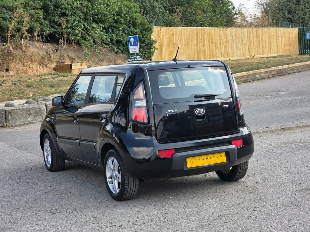 Kia Soul Soul 2 Crdi Black #6
