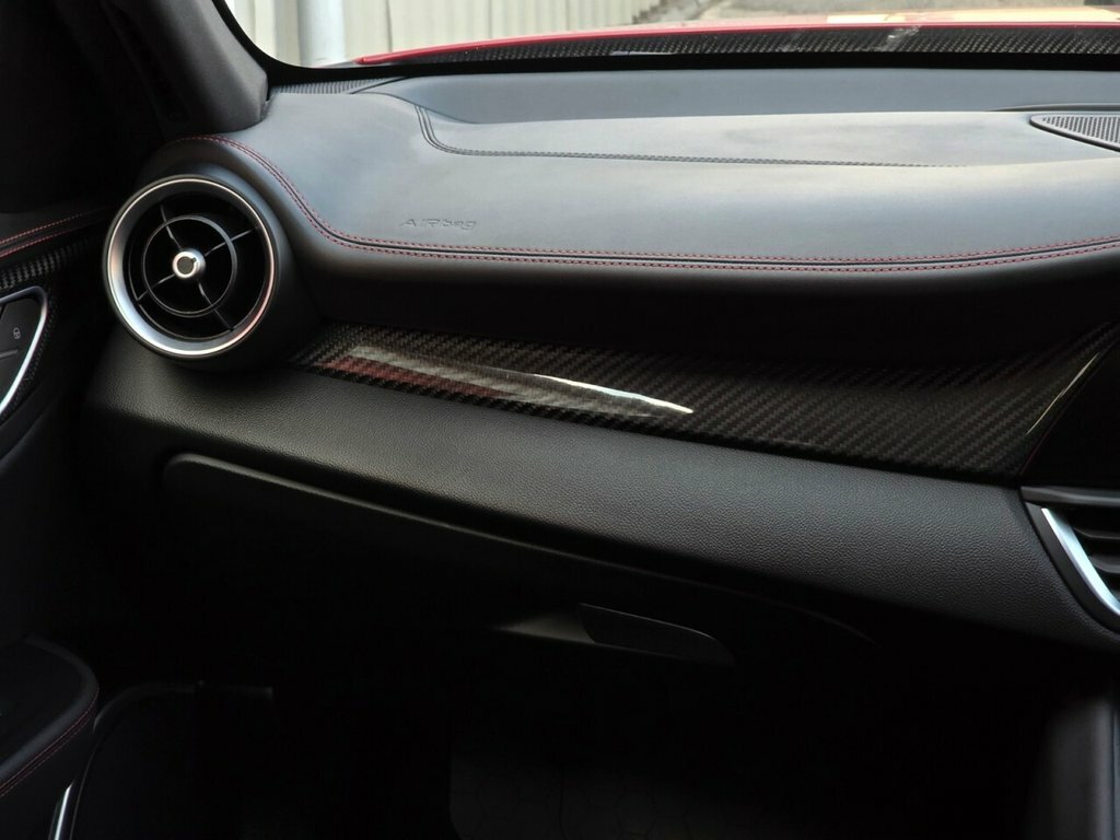 Alfa Romeo Giulia 2.0 Tb Nero Grey #17