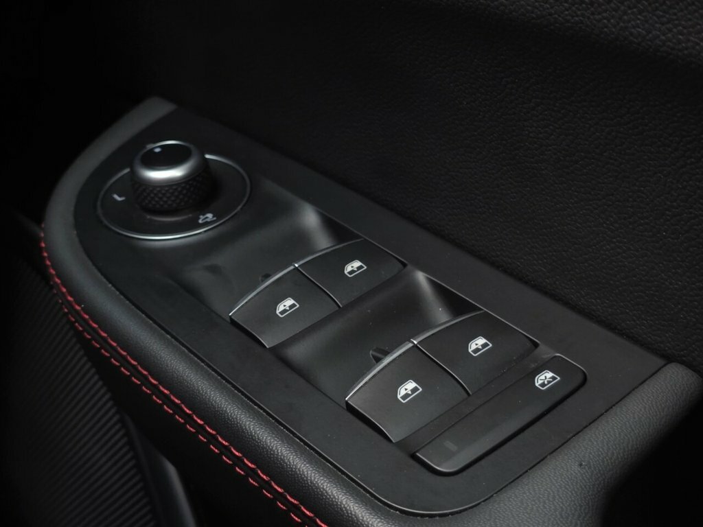 Alfa Romeo Giulia 2.0 Tb Nero Grey #30