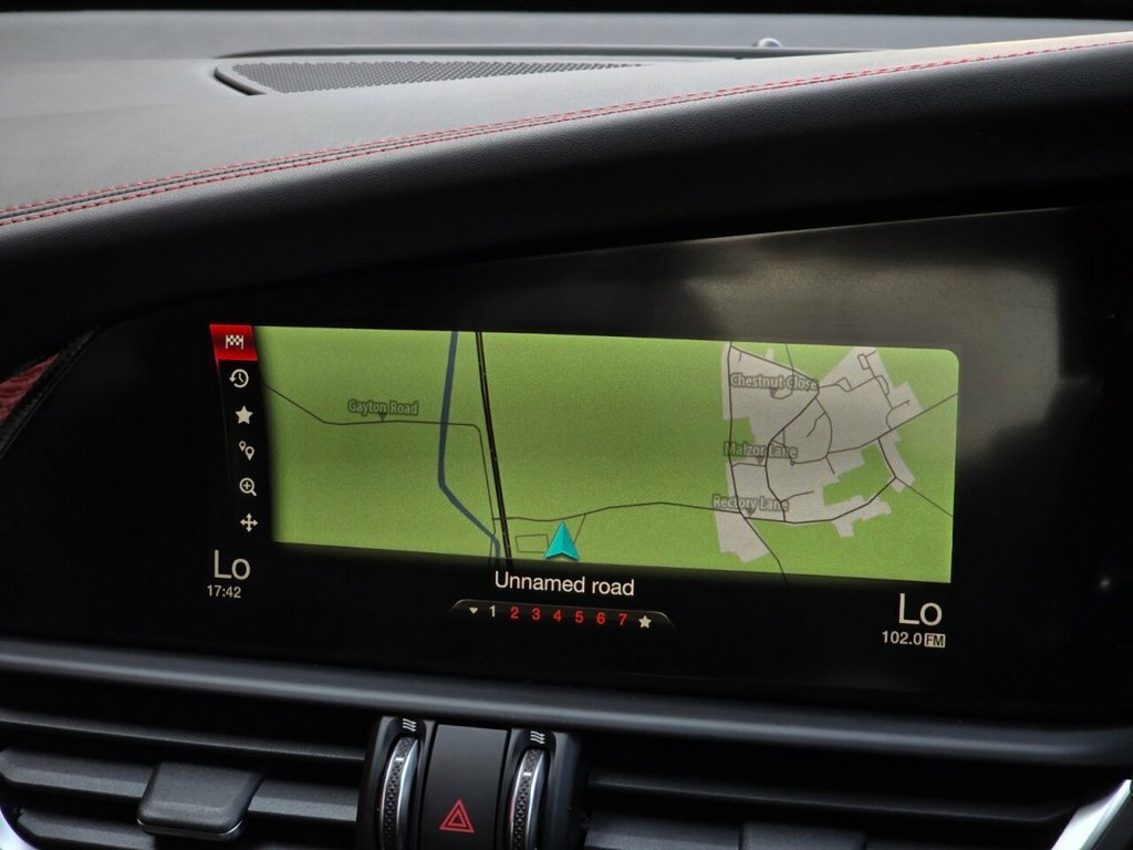 Alfa Romeo Giulia 2.0 Tb Nero Grey #40