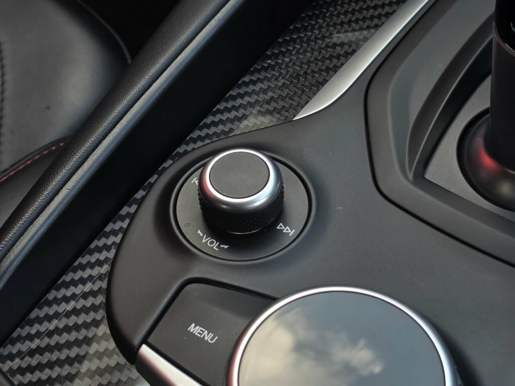 Alfa Romeo Giulia 2.0 Tb Nero Grey #34