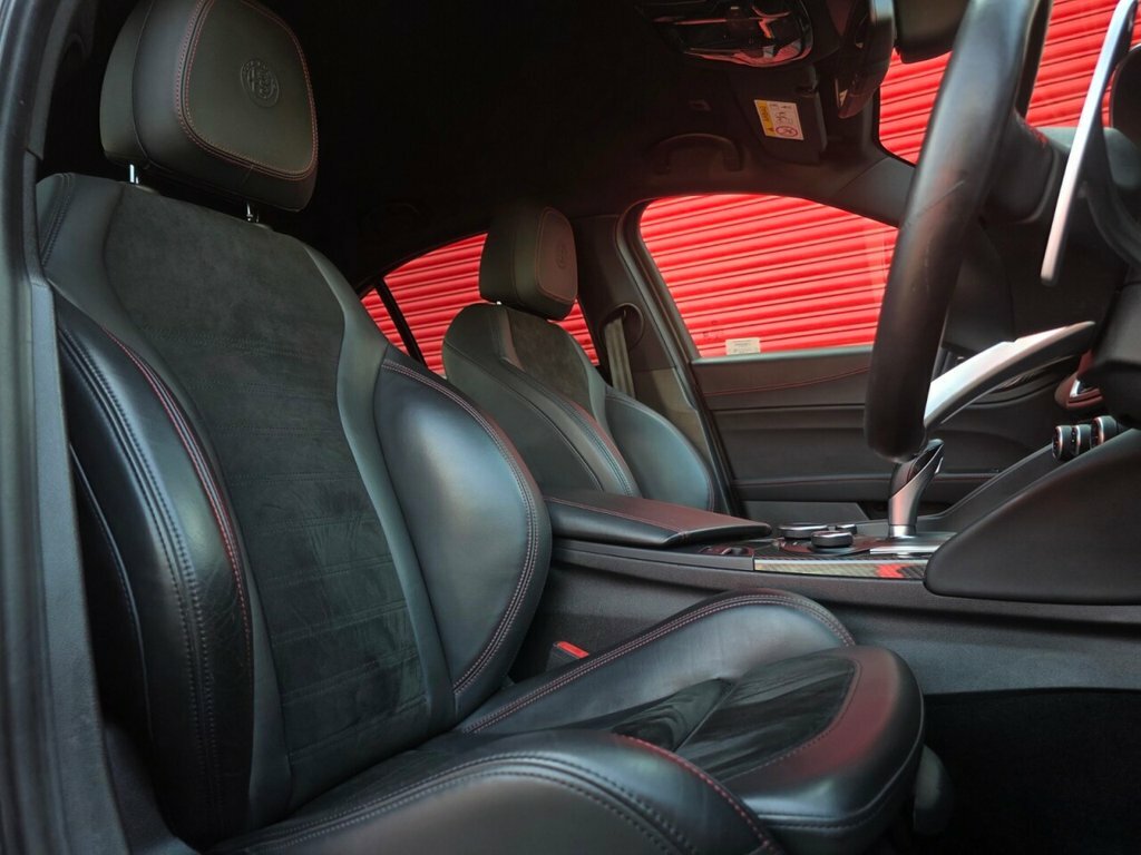 Alfa Romeo Giulia 2.0 Tb Nero Grey #14