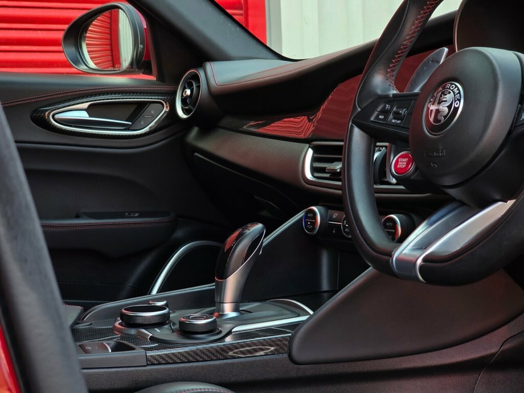 Alfa Romeo Giulia 2.0 Tb Nero Grey #12