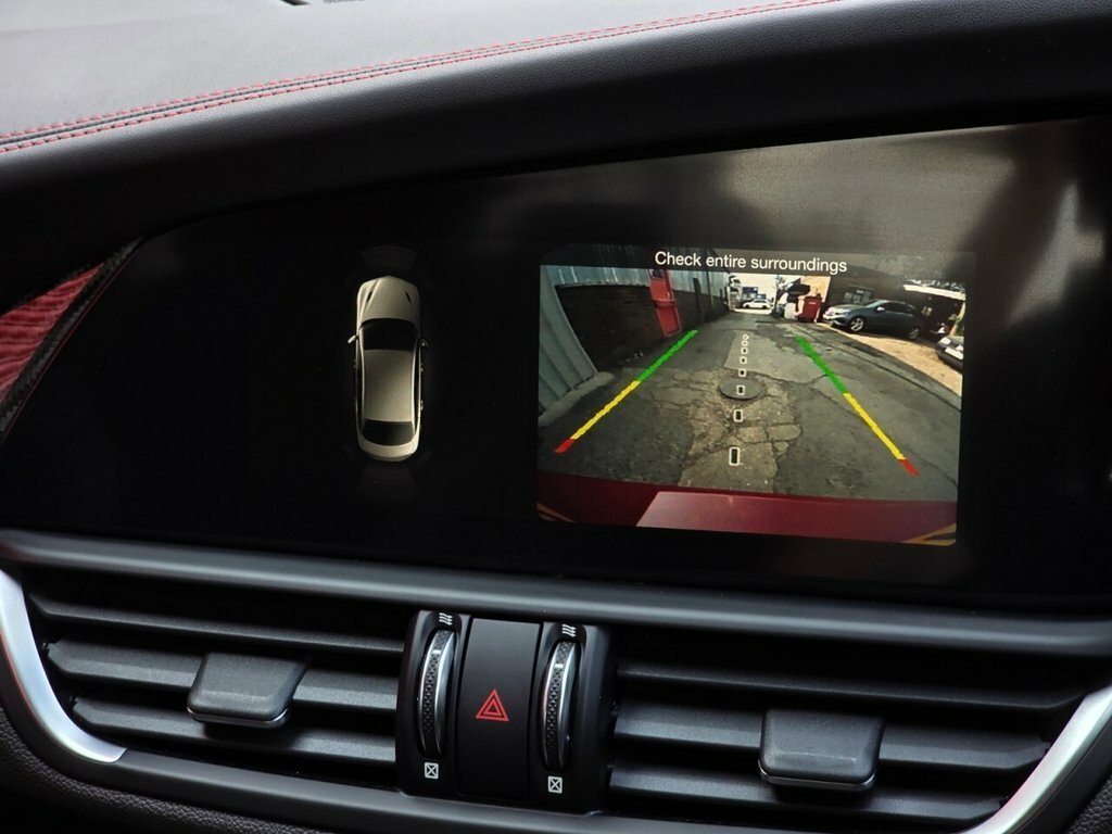 Alfa Romeo Giulia 2.0 Tb Nero Grey #38
