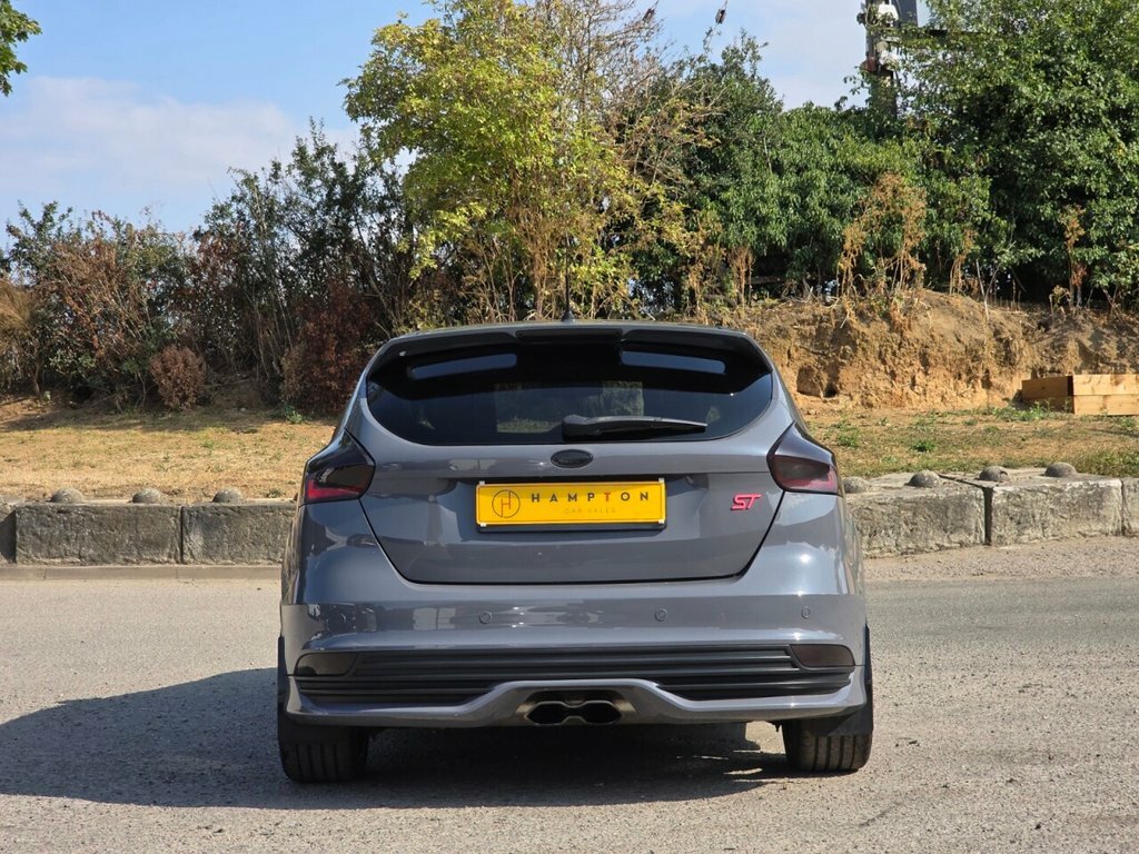 Ford Focus 2.0 Tdci St-2 Euro 6 Ss Black #8
